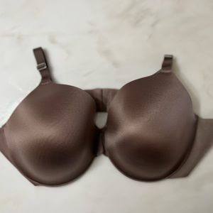 Soma vanishing back full coverage 42c